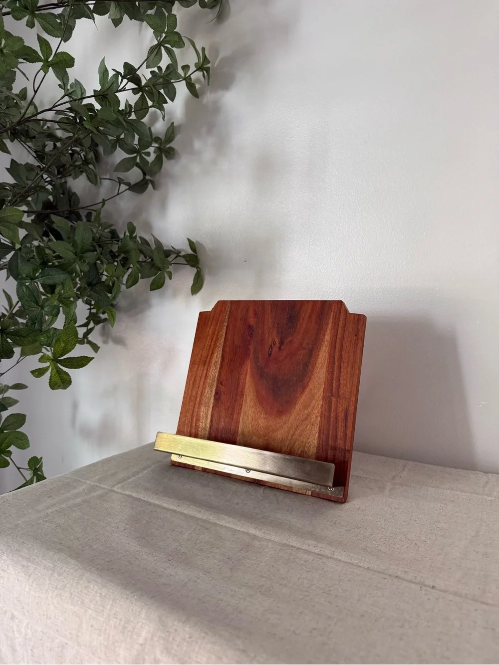 Hearth and Hand Recipe Book Stand